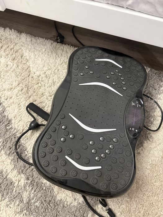 Беговая дорожка и виброплатформу