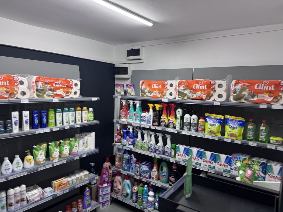 Inchiriez spatiu comercial/vanzare