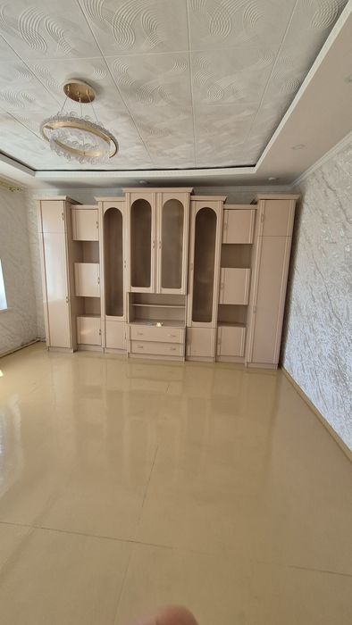 Продаётся спальный гарнитур и стенка