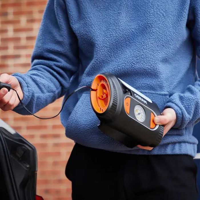 Компресор Osram за гуми с аналогов манометър и лампа, 6.9 bar,12V,85dB