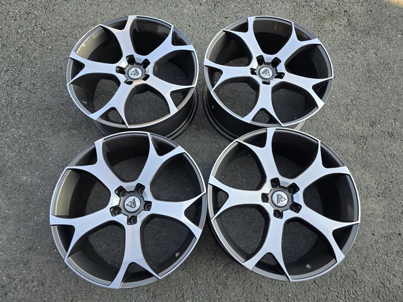 22цола Jeep 5x127 Dodge Durango 5х125 Додж Дуранго