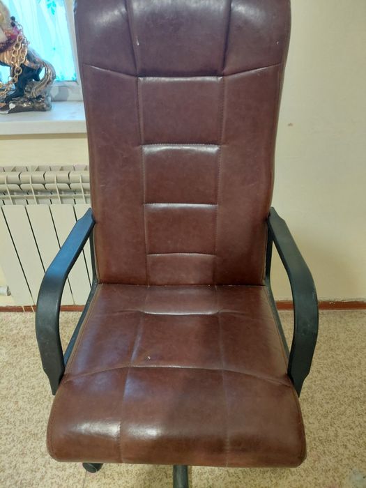 Срочно кресло 25000