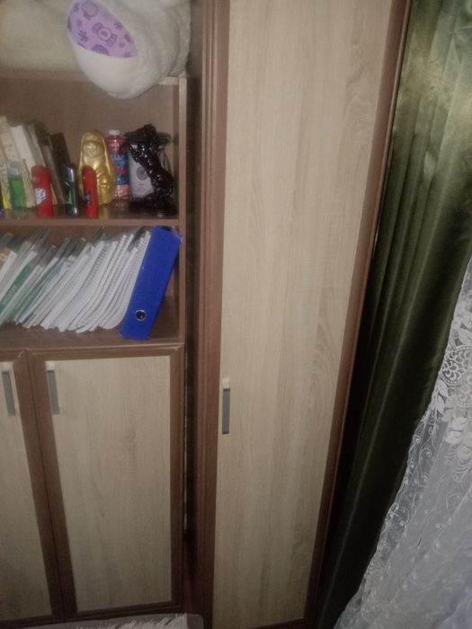 Продам компьютерный стол