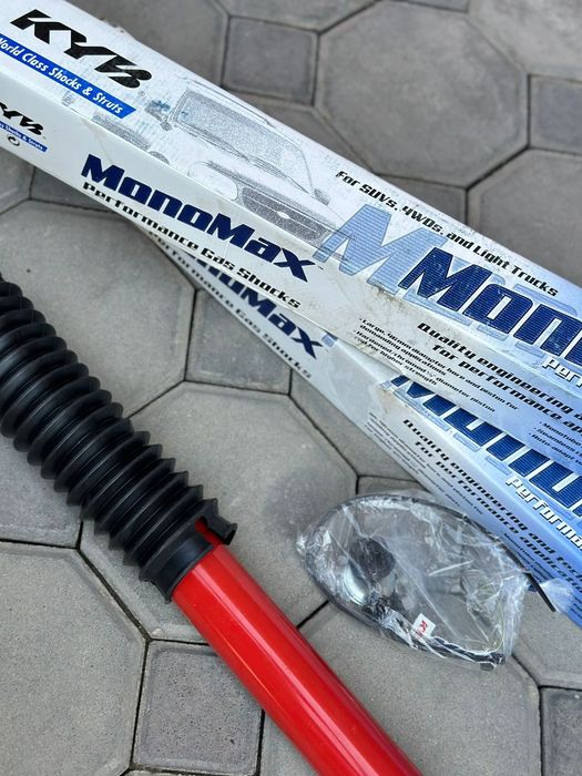 Усилинные амортизаторы на Прадо 95