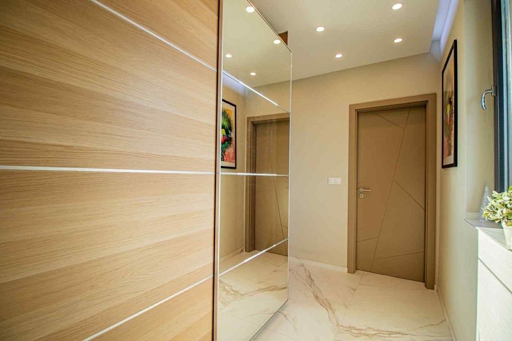 Дава се под наем Двустаен апартамент в София, Витоша - 135 кв.м за 999 € - Снимка #4