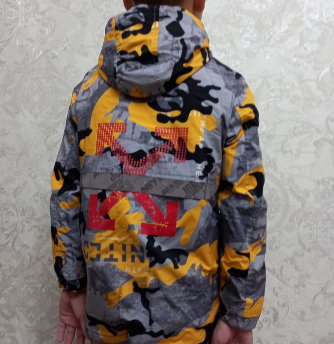 Детская куртка на мальчика