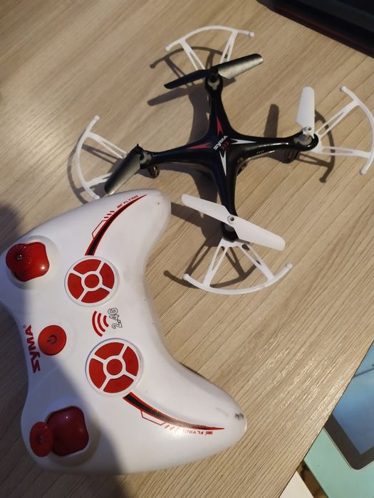 Продам маленький дрон.