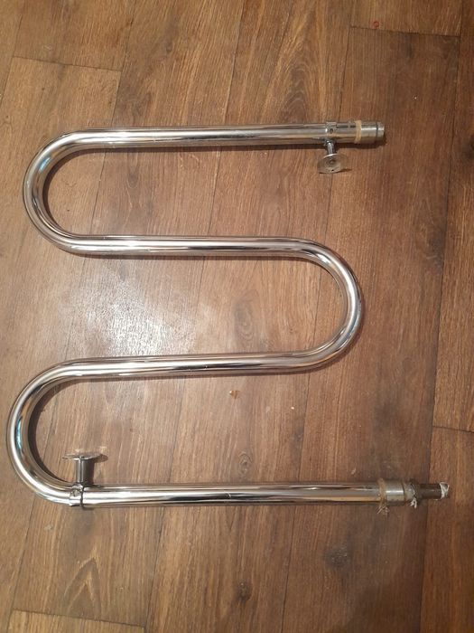 Змеевик в ванну полотенце сушитель