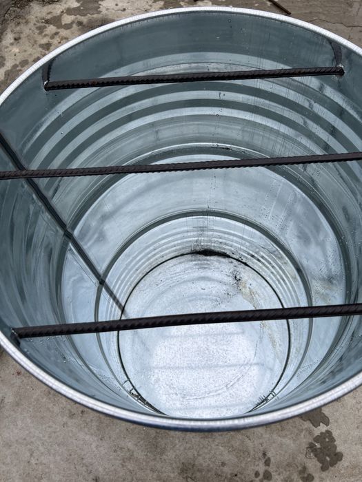 Afumatoare butoi zincat 200 litri