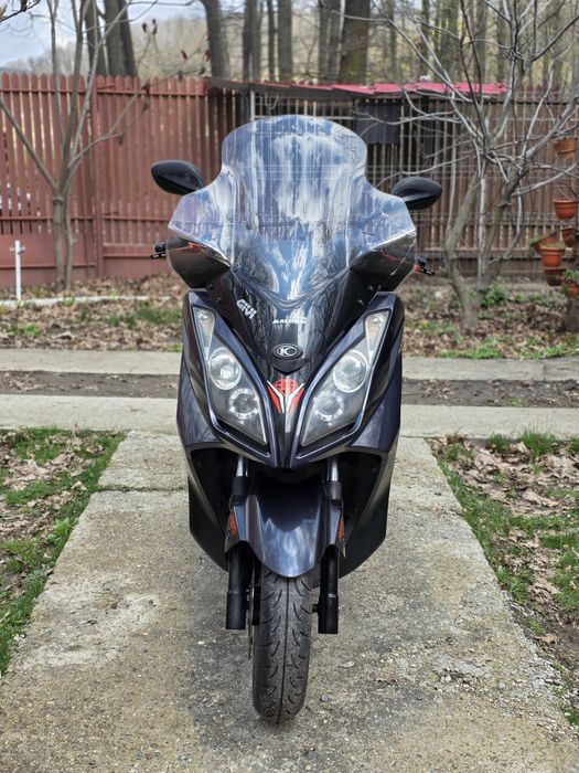 MAXI SCUTER KYMCO 2013 DOWNTOWN ABS  scuter 300 stare perfecta yamaha honda kymco suzuki kawasaki