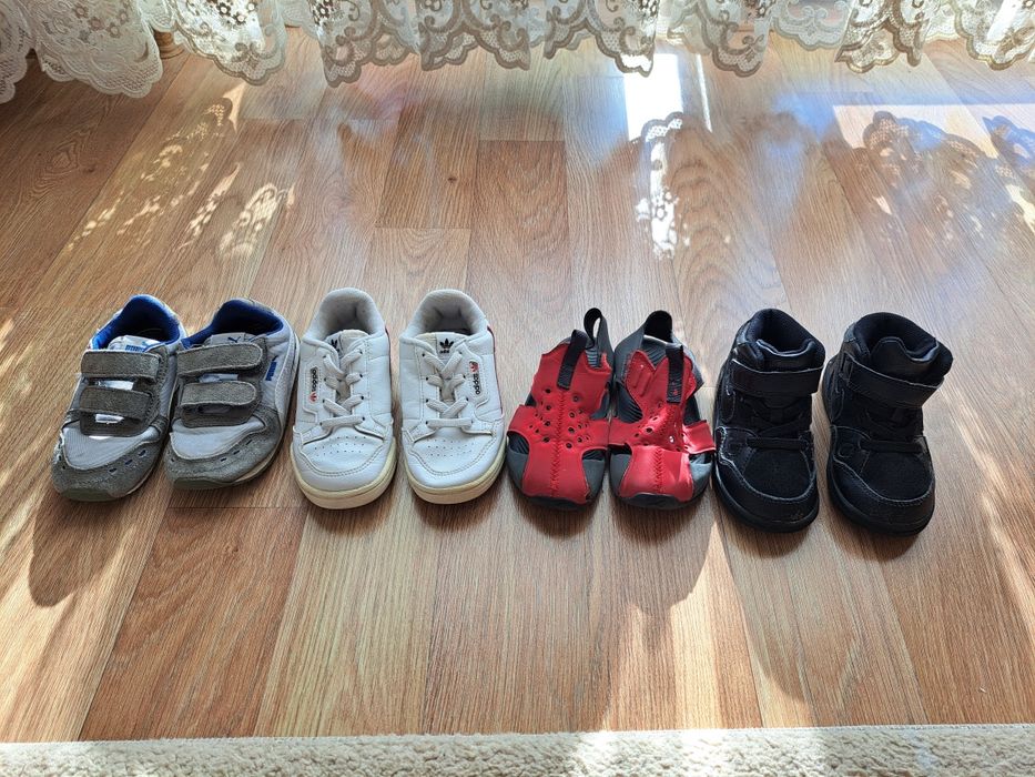 Маратонки и сандали за момче номер 25