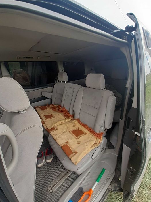Продам toyota alphard 2005г