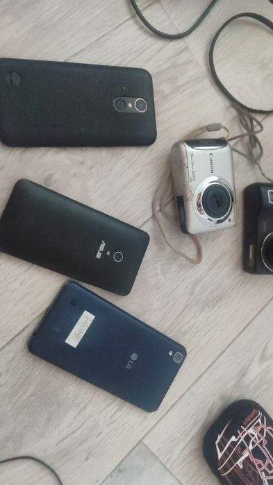 Продам смартфоны не рабочие