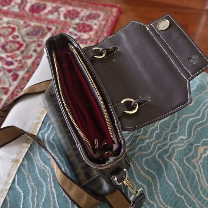 Сумка fendi baguette