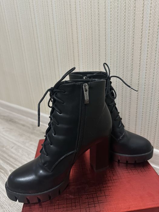 Ботильоны на каблуке