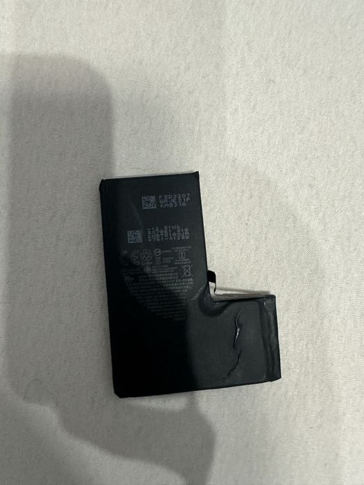 Оригинальная Батарея-аккамулятор для айфон 14 про