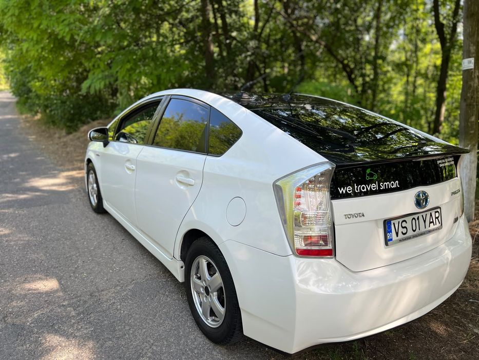 Toyota Prius Hibrid 1,8 benzina si Gpl