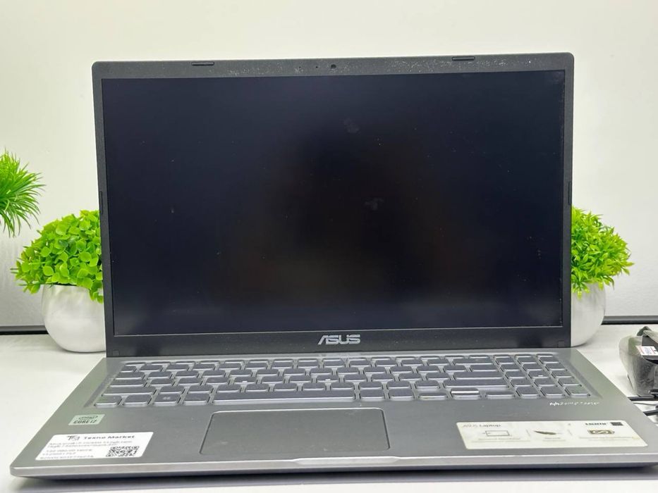 Asus intel i7-10/ SSD 512gb ram 16gb