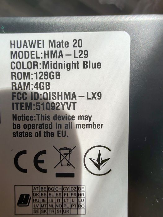 Продам телефон +часы