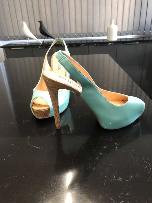 Официални обувки Guess
