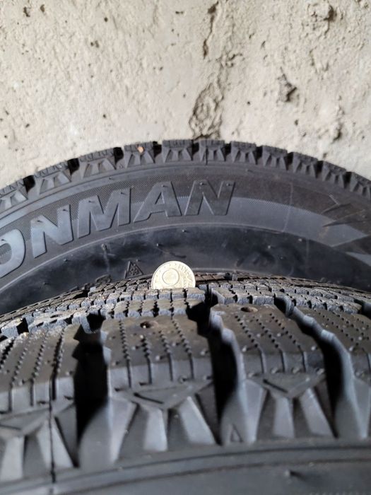 Зимни Гуми 225 / 65 17 с джанти Toyota