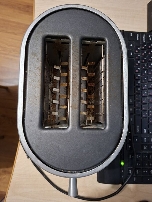 Продам тостер Vestel