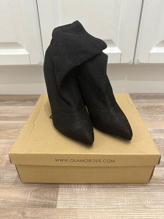 Ластични черни боти