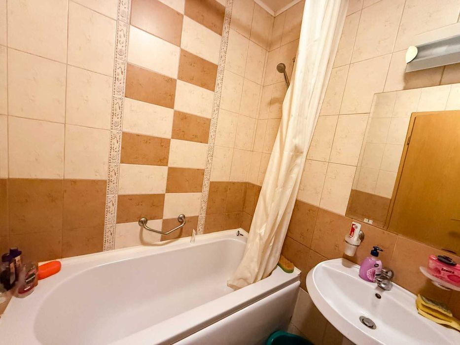 Продава се Двустаен апартамент в к.к. Слънчев бряг - 60 кв.м за 1550 €/кв.м - Снимка #11