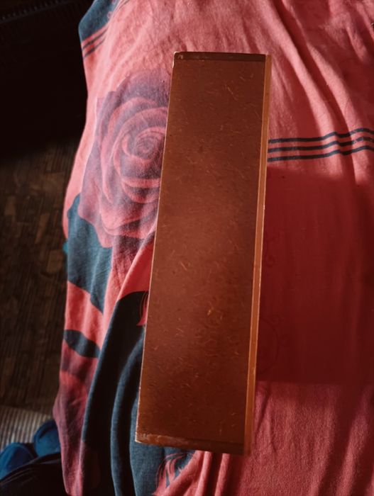 Празни  кутии  от  пури