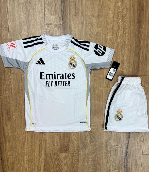 Детски футболен к-т на Реал Мадрид/Вини Джуниор/Real Madrid/Vini JR