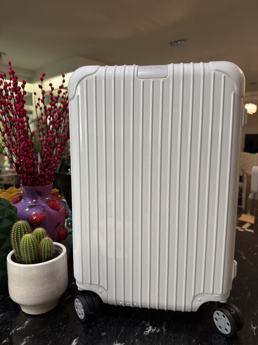 Куфар Rimowa нов
