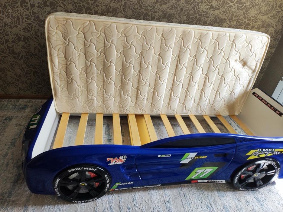 Детский машина кровать