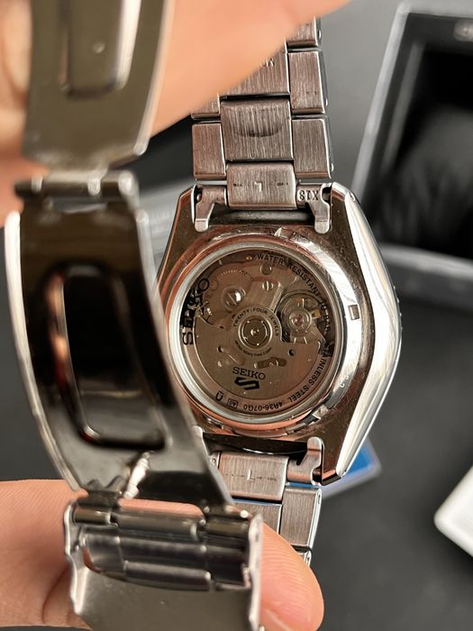 Seiko 5 Sports Pepsi