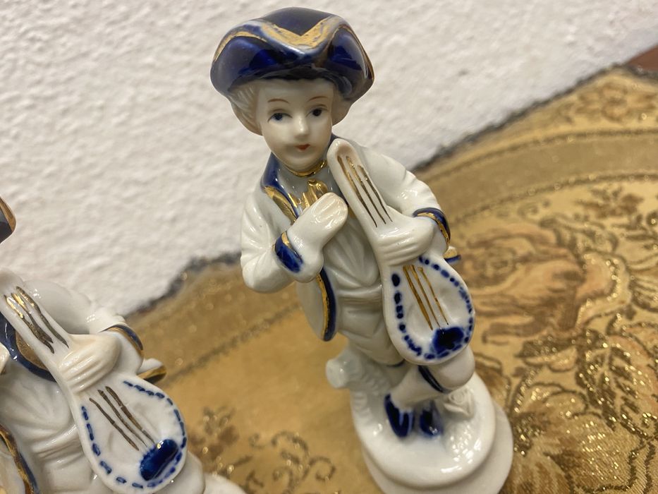 Немски порцеланови фигури с маркировка