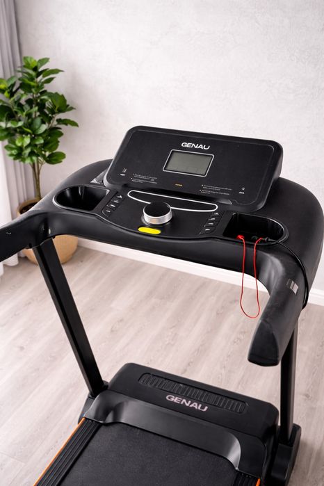 Беговая дорожка genau  EVEREST D900SN PRO