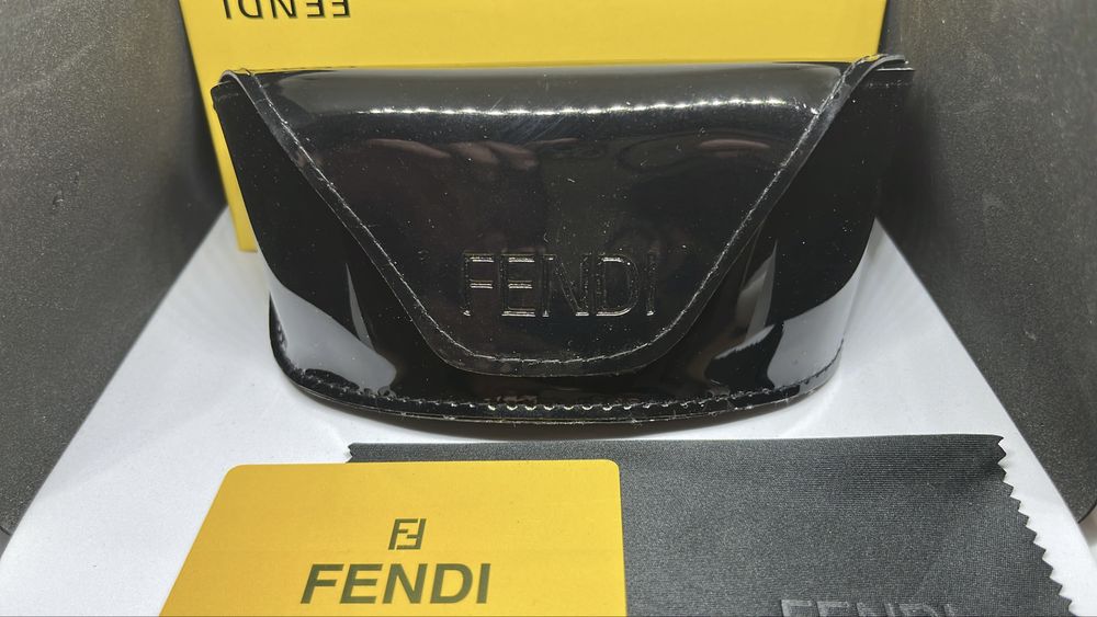 Fendi слънчеви очила унисекс