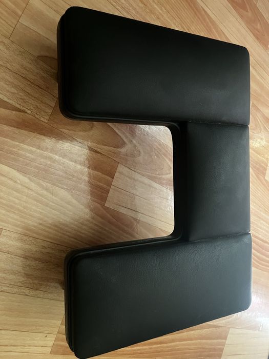 Подлокотник для маникюра