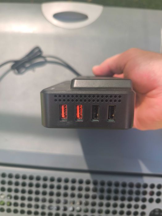 Хладилна кутия 40л +инвертор 200w