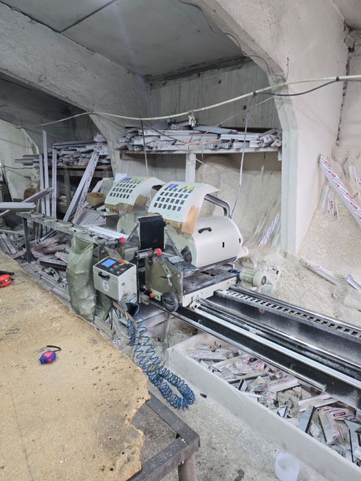 Продам отрезной станок для ПВХ профиля