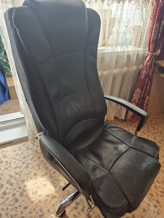 Продам офисное кресло