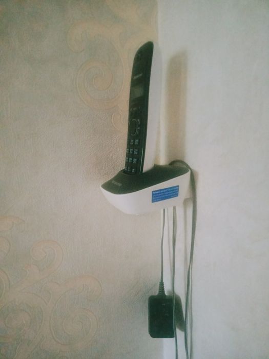 Продам домашний телефон