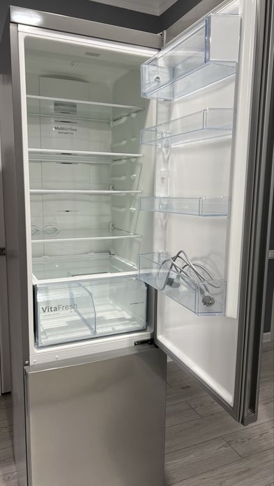 Продам холодильник Bosch