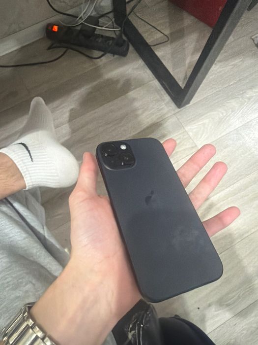 Продам Ipnone 15 128gb 86%