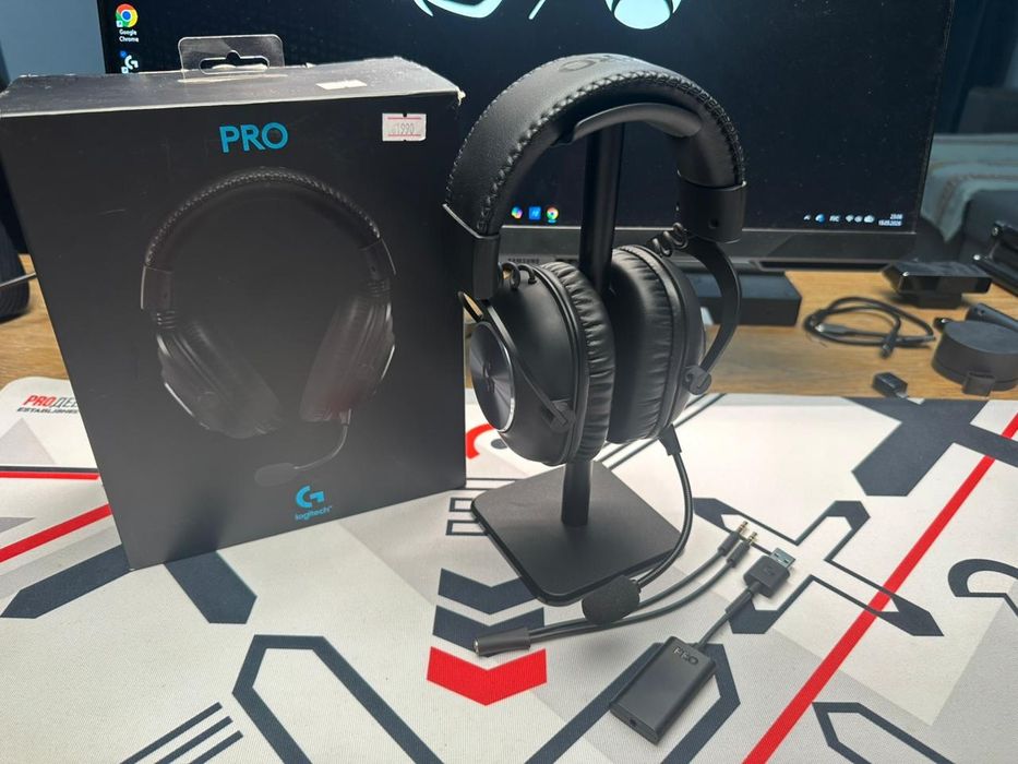 СРОЧНАЯ ПРОДАЖА Logitech g pro наушники