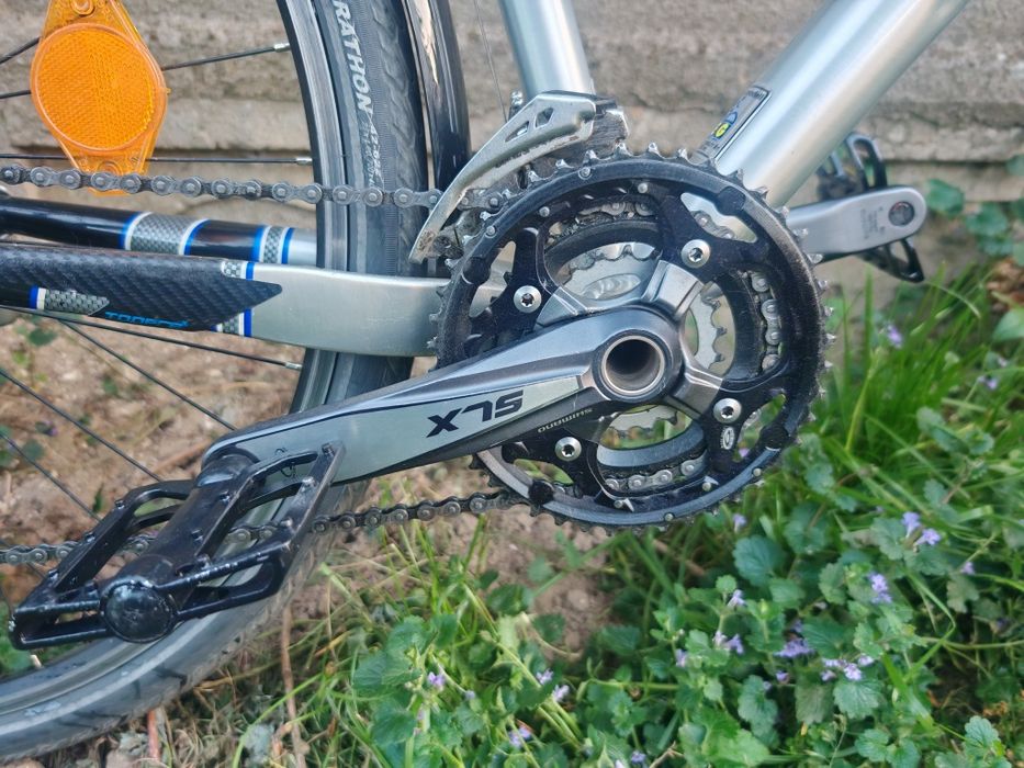 Bicicleta treeking bulls roti 28