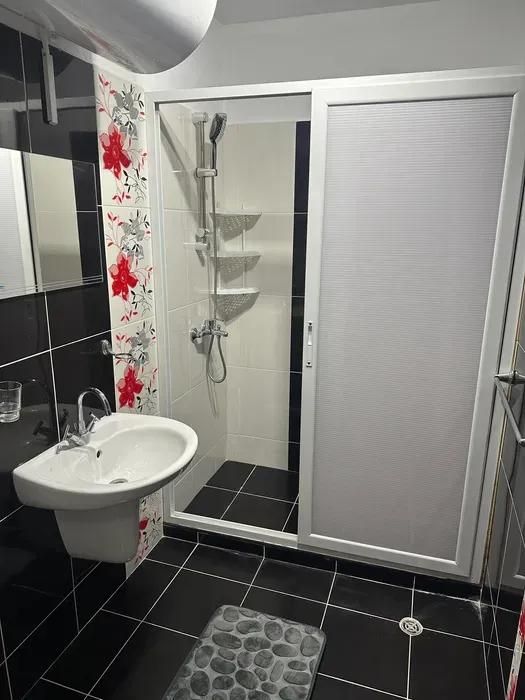 Дава се под наем Тристаен апартамент в Варна, Трошево - 80 кв.м за 578.34 € - Снимка #6