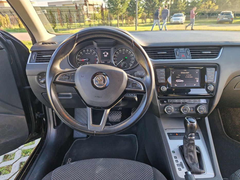 Skoda Octavia ||| 2.0 Tdi DSG 6 An 2015 . Avans 0 / RATA 790 LEI  / Garanție 12 Luni