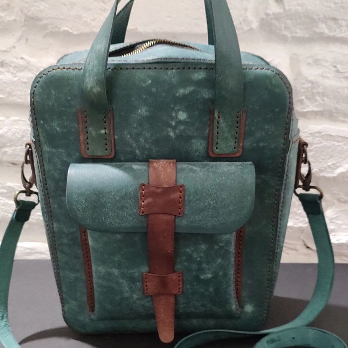 Ръчно  изработени кожени изделия.