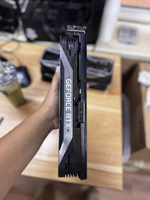 Продам 3070 8gb Gainward