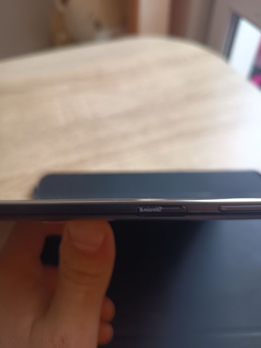 Таблет Samsung Galaxy Tab 4 10.1 черен